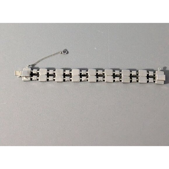 Vintage Silver Tone Blue Crystal Bracelet With Safety Clasp - Picture 7 of 9